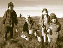 Elder and Nikaitchuat Ilisagviat students